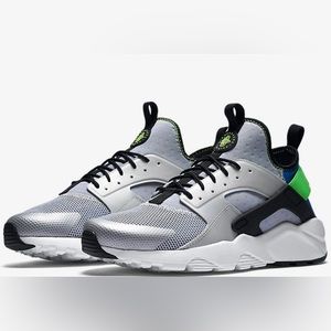 Nike Huarache 400 Ultra’s Grey and Blue